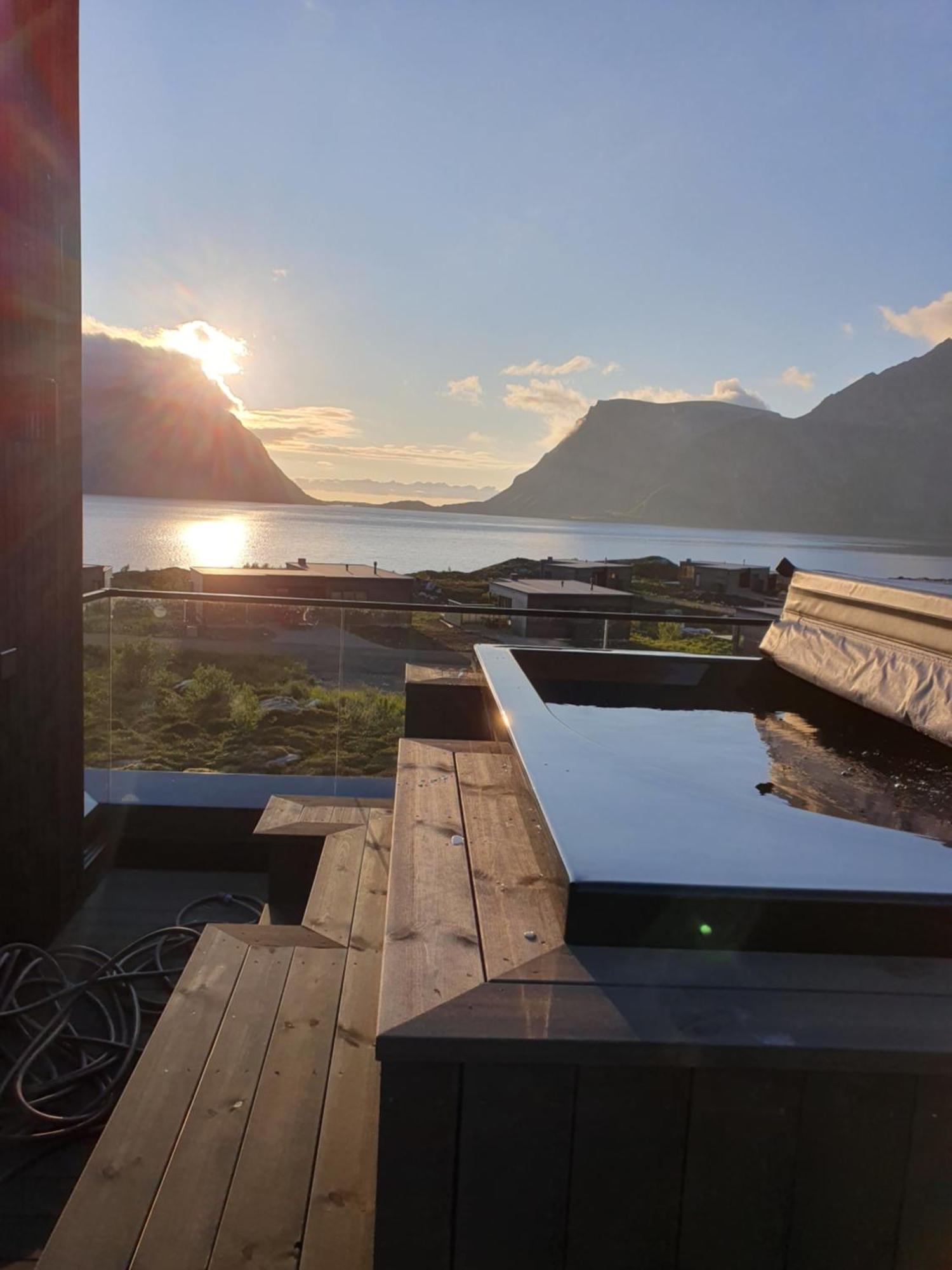 Hoda Cabin - Luxury Lodge With Jacuzzi And Sauna Lyngværet Exterior foto