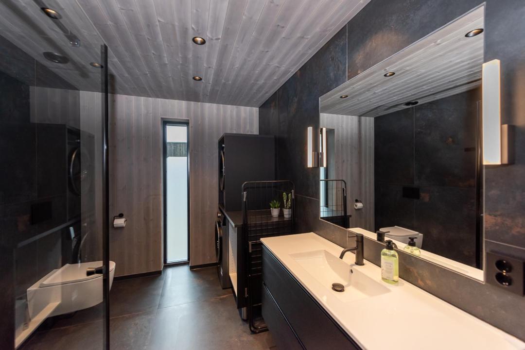 Hoda Cabin - Luxury Lodge With Jacuzzi And Sauna Lyngværet Exterior foto