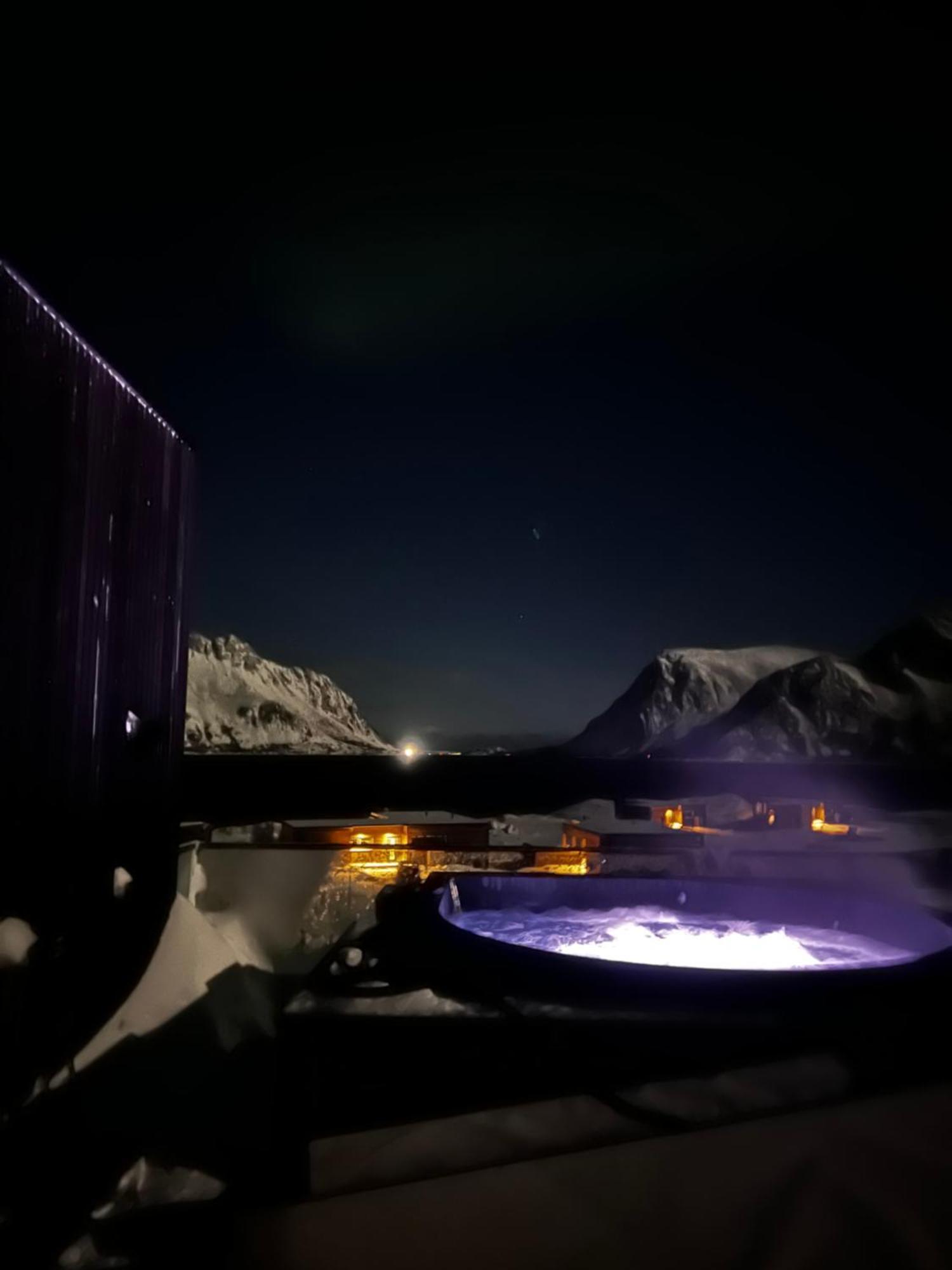 Hoda Cabin - Luxury Lodge With Jacuzzi And Sauna Lyngværet Exterior foto
